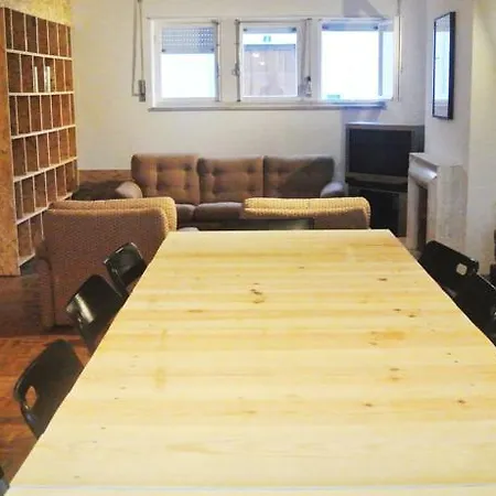 Gasthof Alcobaca Hostel *